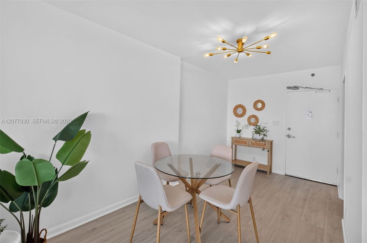1000 West Ave, Unit 509, Miami Beach, FL 33139 Photo