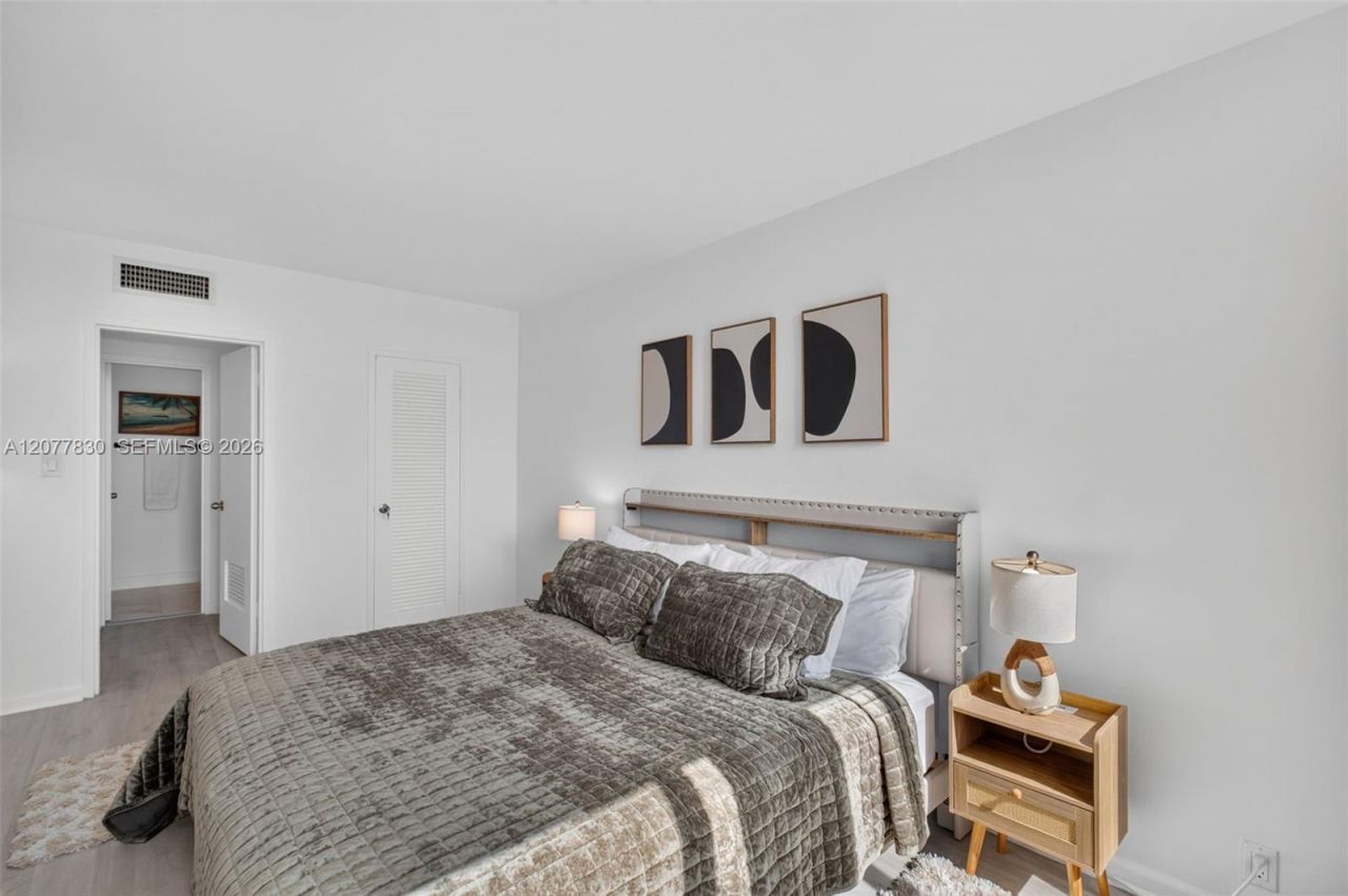 1000 West Ave, Unit 509, Miami Beach, FL 33139 Photo
