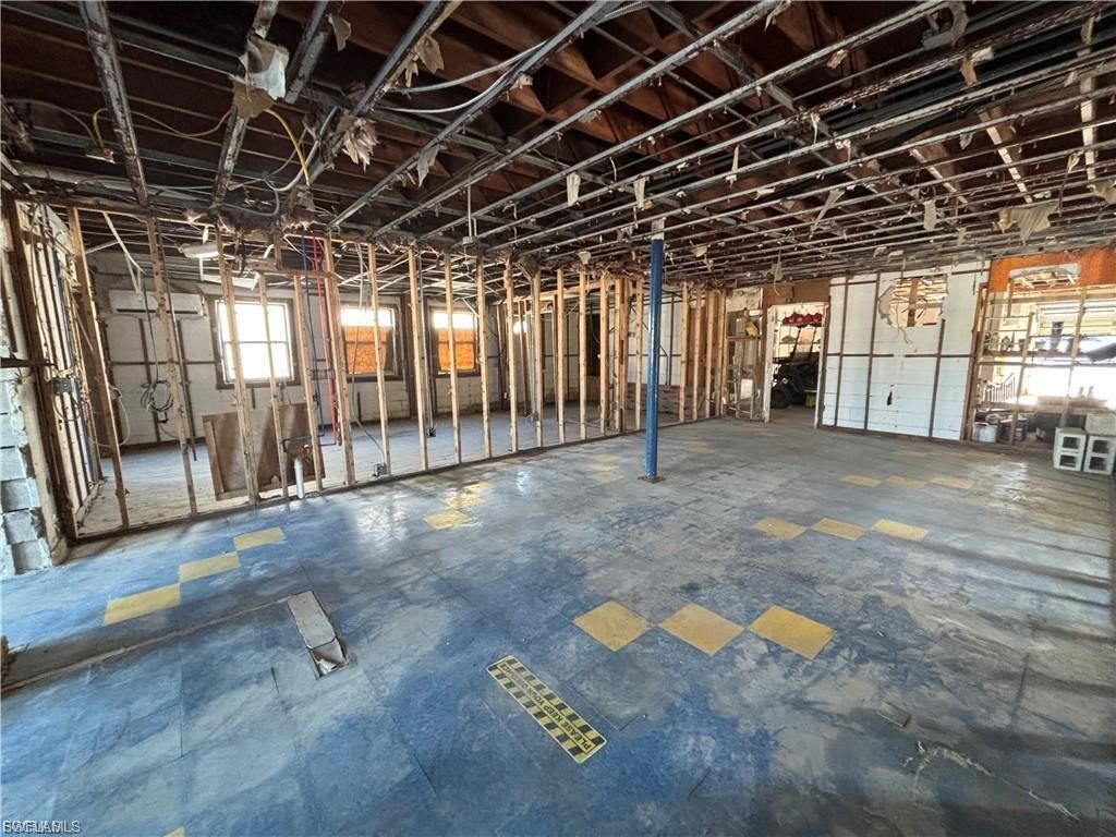 19011 San Carlos Blvd , Fort Myers Beach, FL 33931 Photo