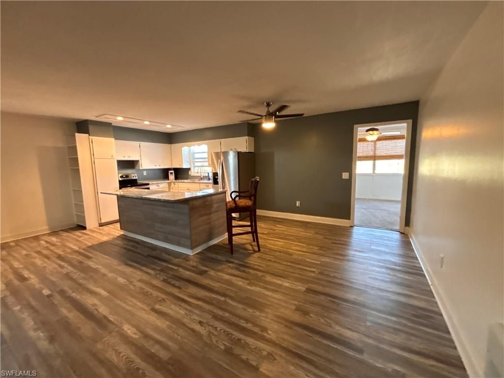 19011 San Carlos Blvd , Fort Myers Beach, FL 33931 Photo