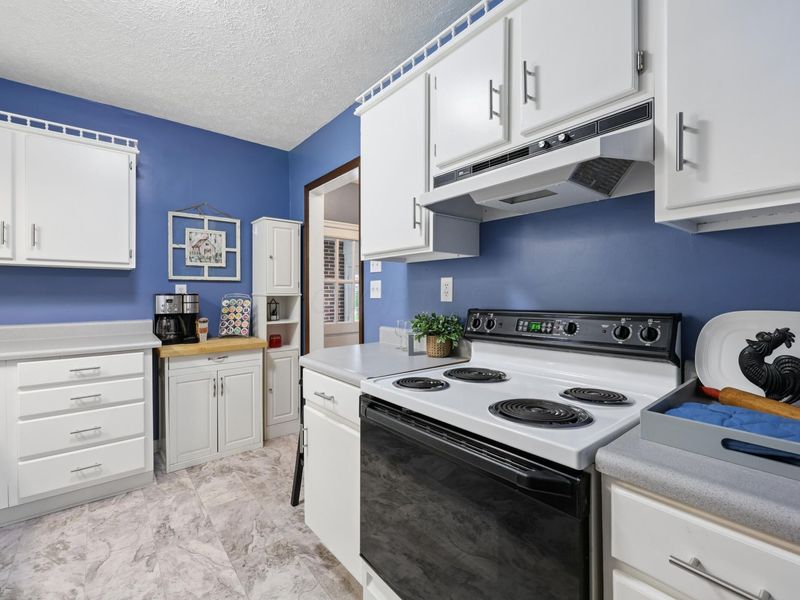 571 Winchester Pike , Canal Winchester, OH 43110 Photo 14