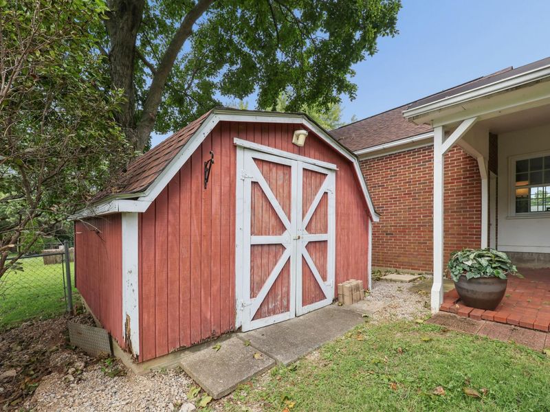 571 Winchester Pike , Canal Winchester, OH 43110 Photo 38