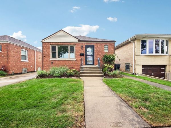 5724 S SAYRE Avenue , Chicago, IL 60638