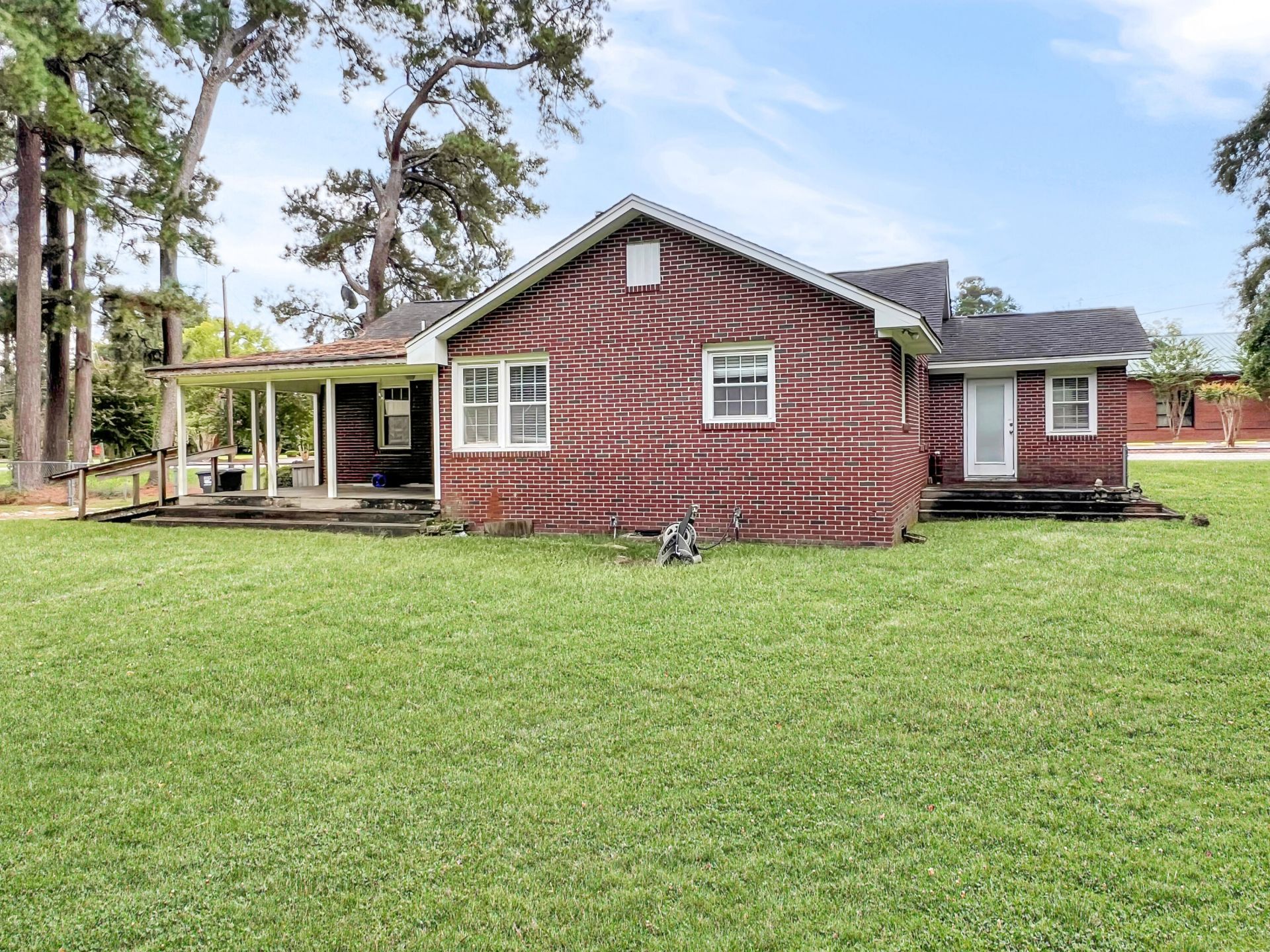 202 Johnston Street Photo 17