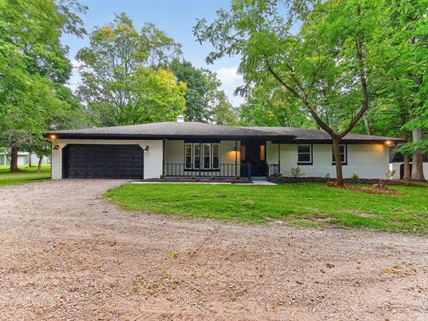 5289 Hazelton Etna Road SW, Pataskala, OH 43062