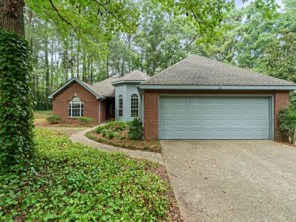 14 Silver Creek, Hattiesburg, MS 39402