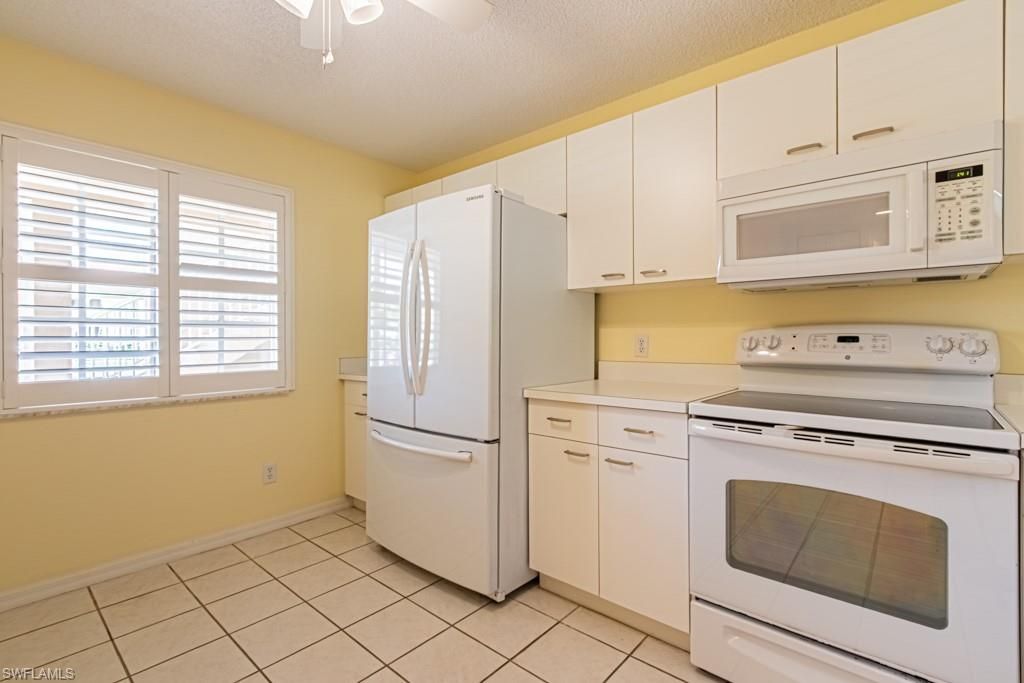7768 Jewel Ln , Unit 102, Naples, FL 34109 Photo