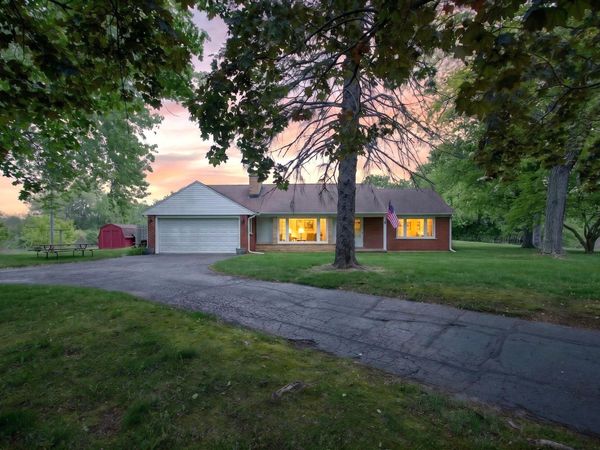 10260 Mack Island Road, Grass Lake, MI 49240