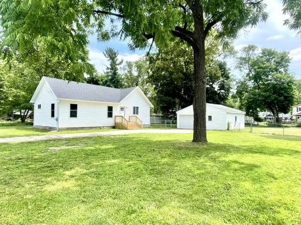 323 Grand Street, Michigan Center, MI 49254
