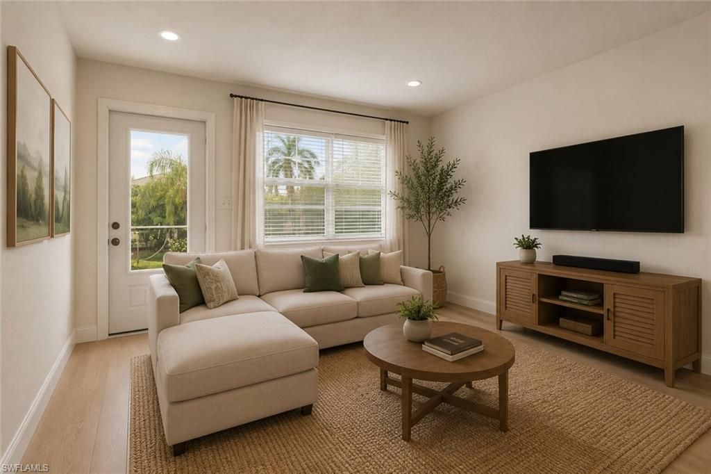 223 8th Ave S, Unit 223B, Naples, FL 34102 Photo