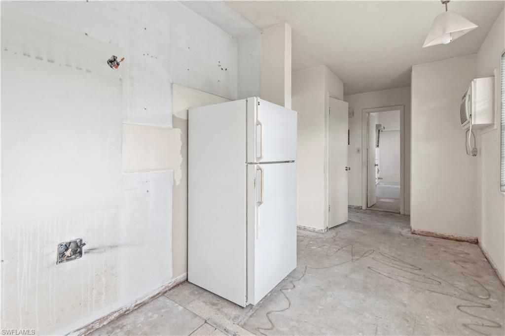 223 8th Ave S, Unit 223B, Naples, FL 34102 Photo
