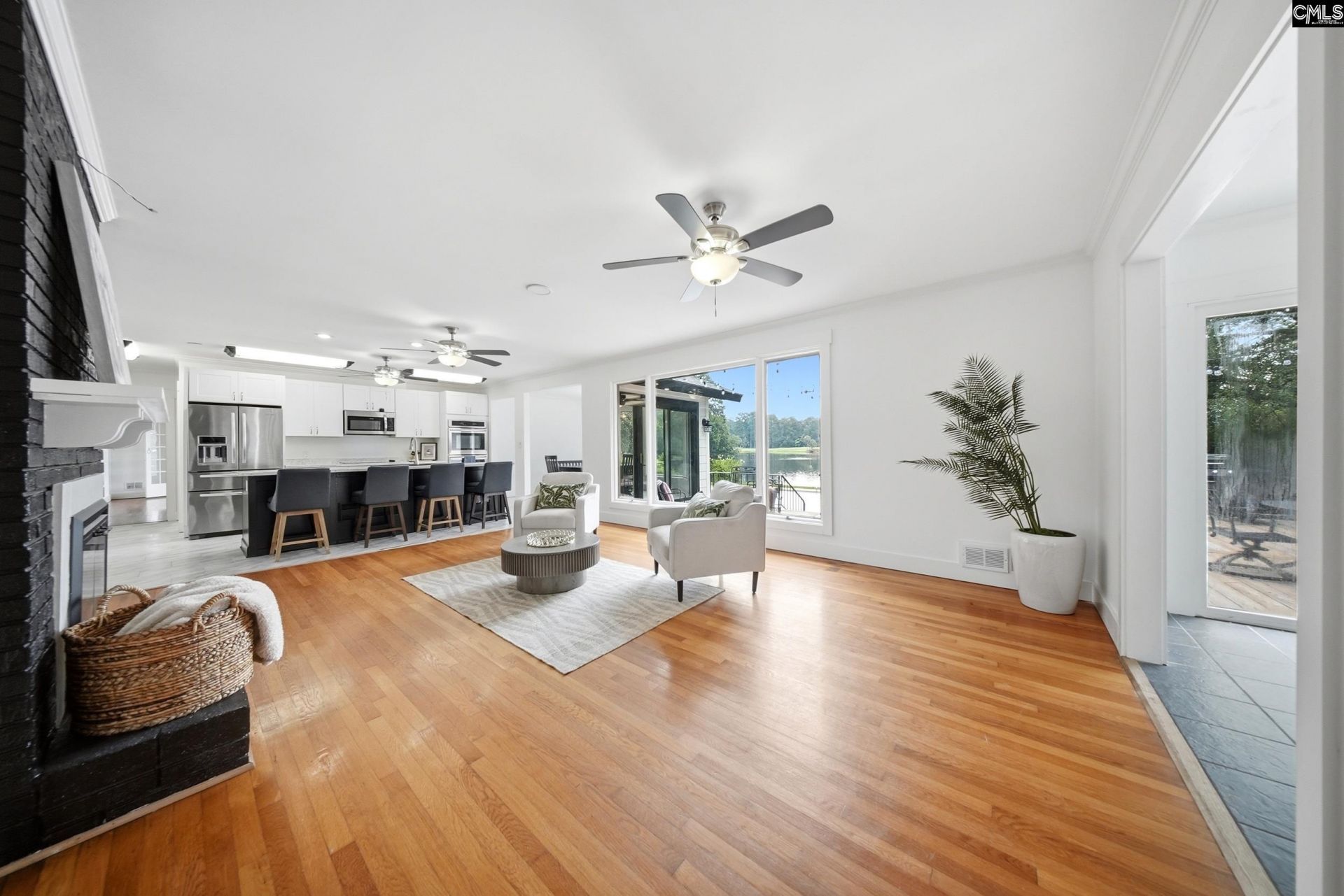 18 Northlake Road  Photo 15
