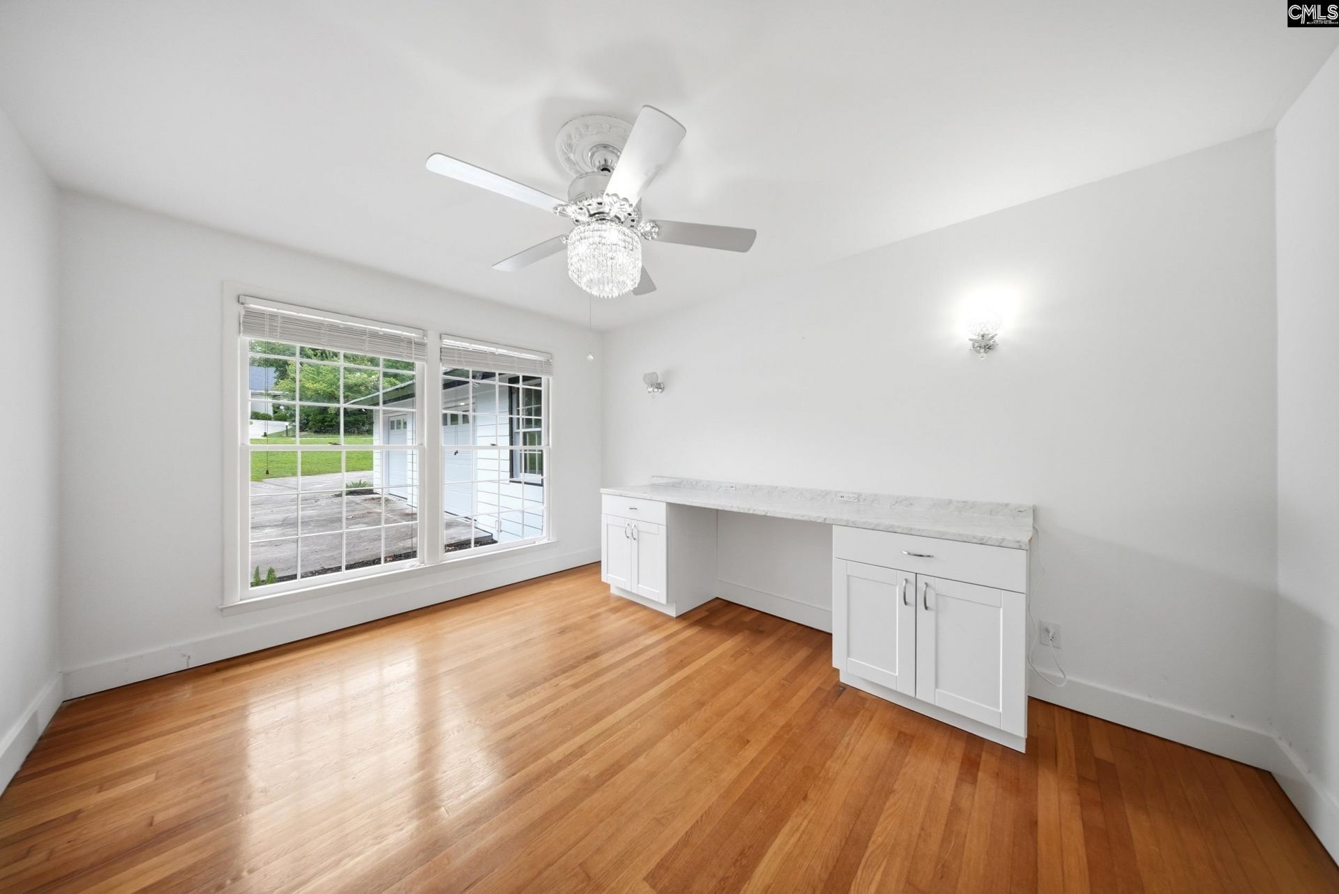 18 Northlake Road  Photo 26