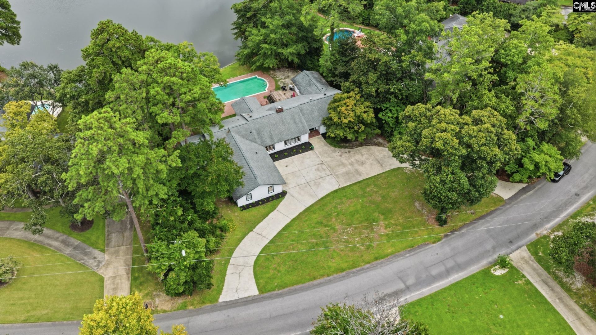 18 Northlake Road  Photo 39
