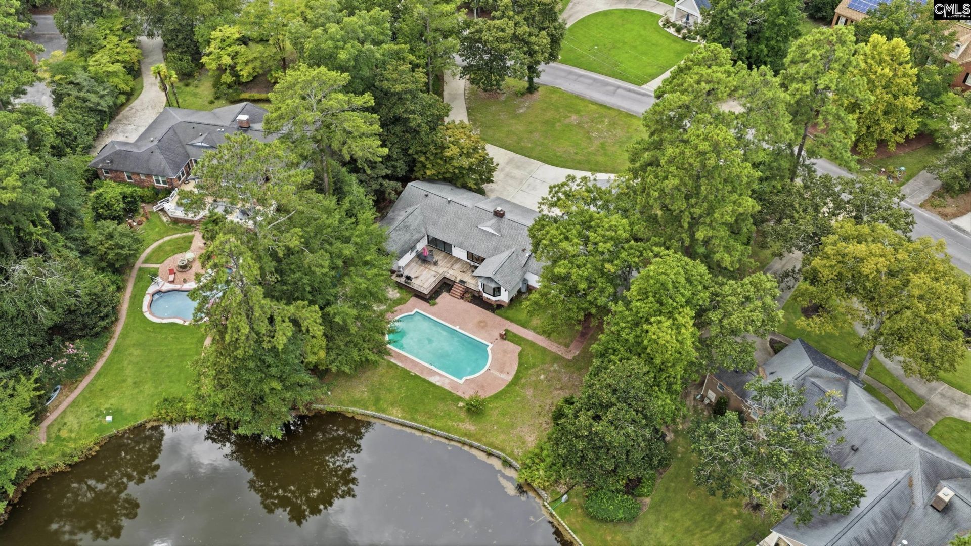 18 Northlake Road  Photo 40