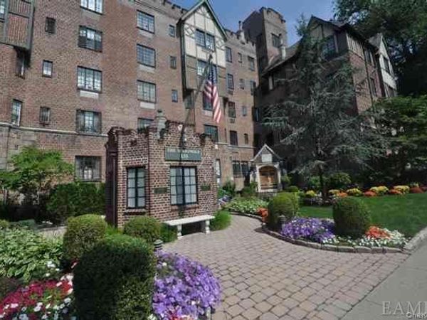 155 Garth Road , Unit 1F, Scarsdale, NY 10583