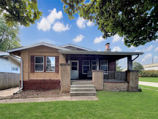 822 33rd Street , Des Moines, IA 50312