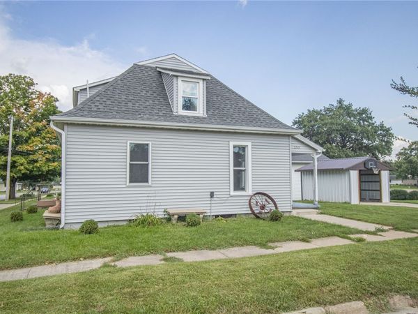 250 N Elm Street, Monticello, IA 52310
