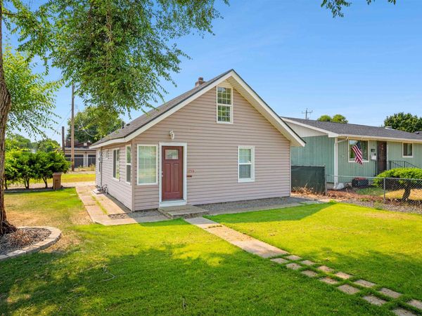 1742 E Sanson Ave, Spokane, WA 99207