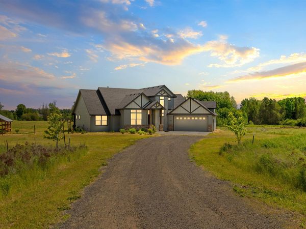 34012 N Fawn Ln, Deer Park, WA 99006