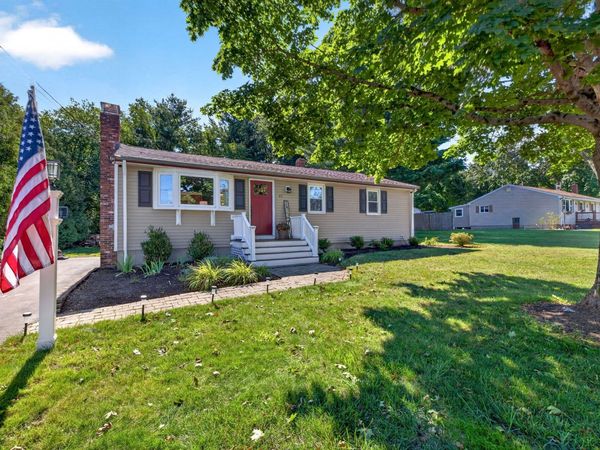 67 Nicholas Rd, Raynham, MA 02767