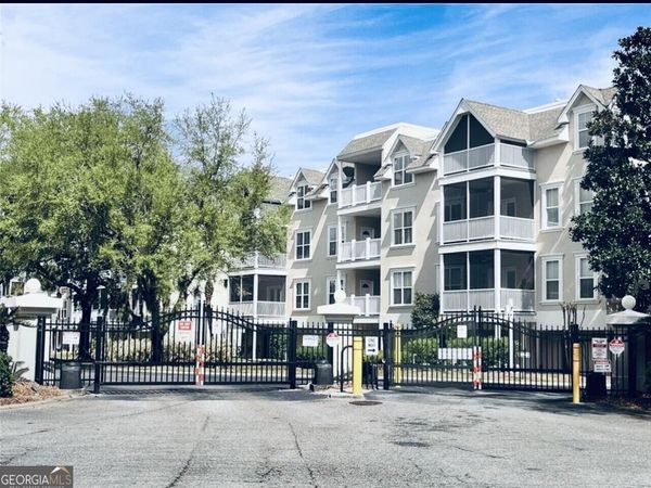 136 Shady Brook Circle, Unit 201, St. Simons Island, GA 31522