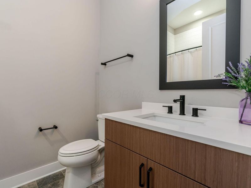 2891 Kobuk Drive, Unit 301, Columbus, OH 43228 Photo 26