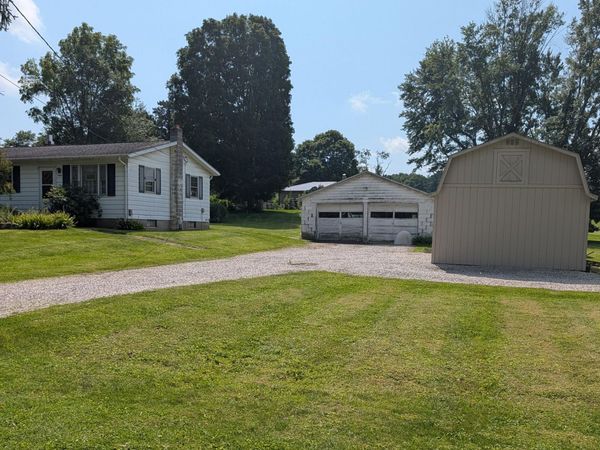 12050 Southbay Drive , Fredericktown, OH 43019