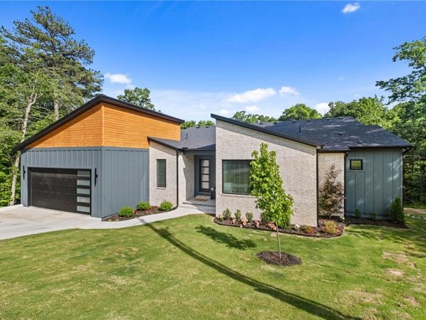 2 Helmsley Circle , Bella Vista, AR 72715