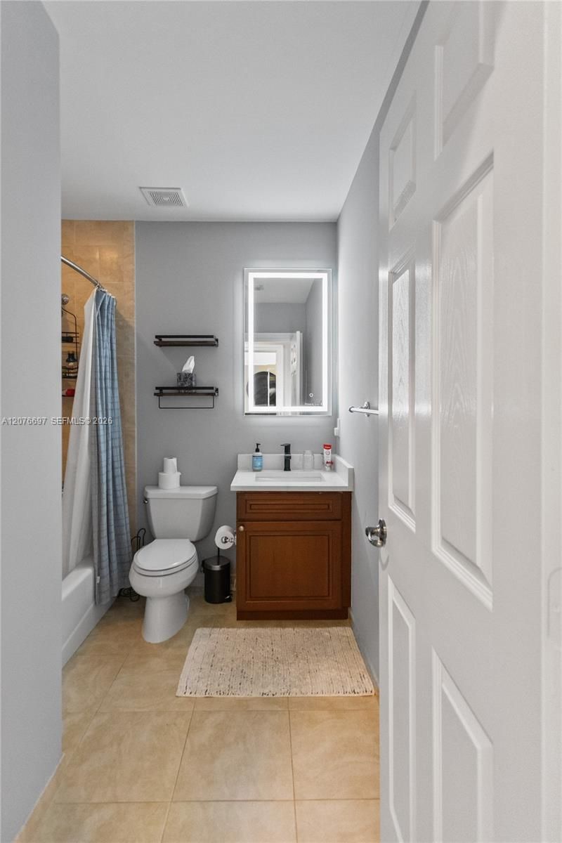 1139 N Victoria Park Rd, Fort Lauderdale, FL 33304 Photo