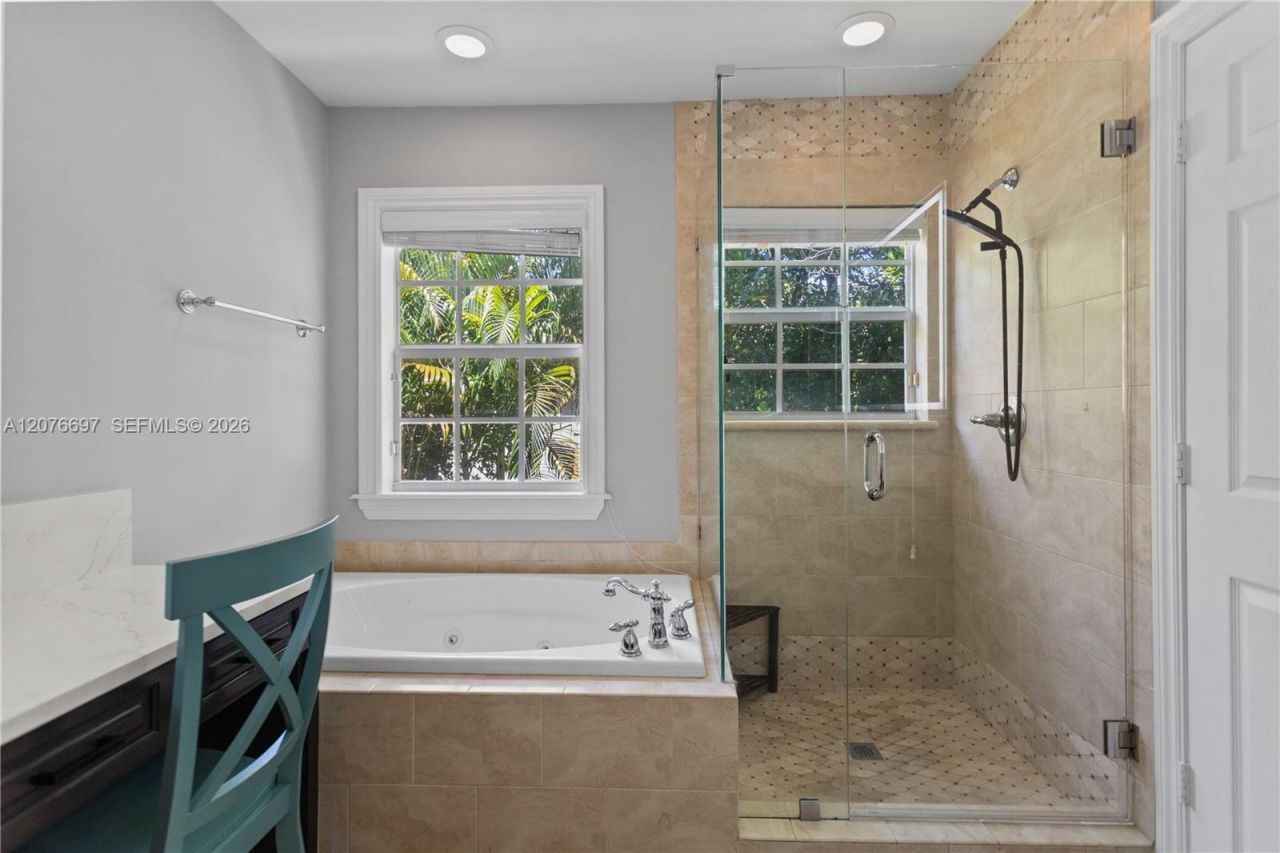 1139 N Victoria Park Rd, Fort Lauderdale, FL 33304 Photo