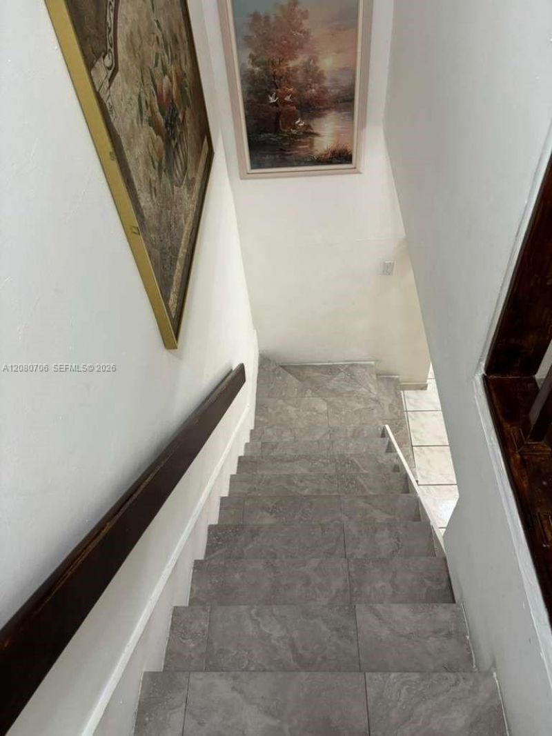 11 Olive Dr, Unit F, Hialeah, FL 33010 Photo