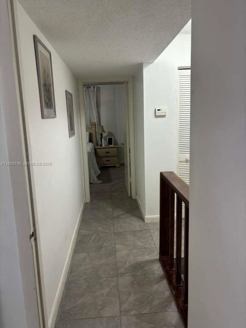11 Olive Dr, Unit F, Hialeah, FL 33010 Photo