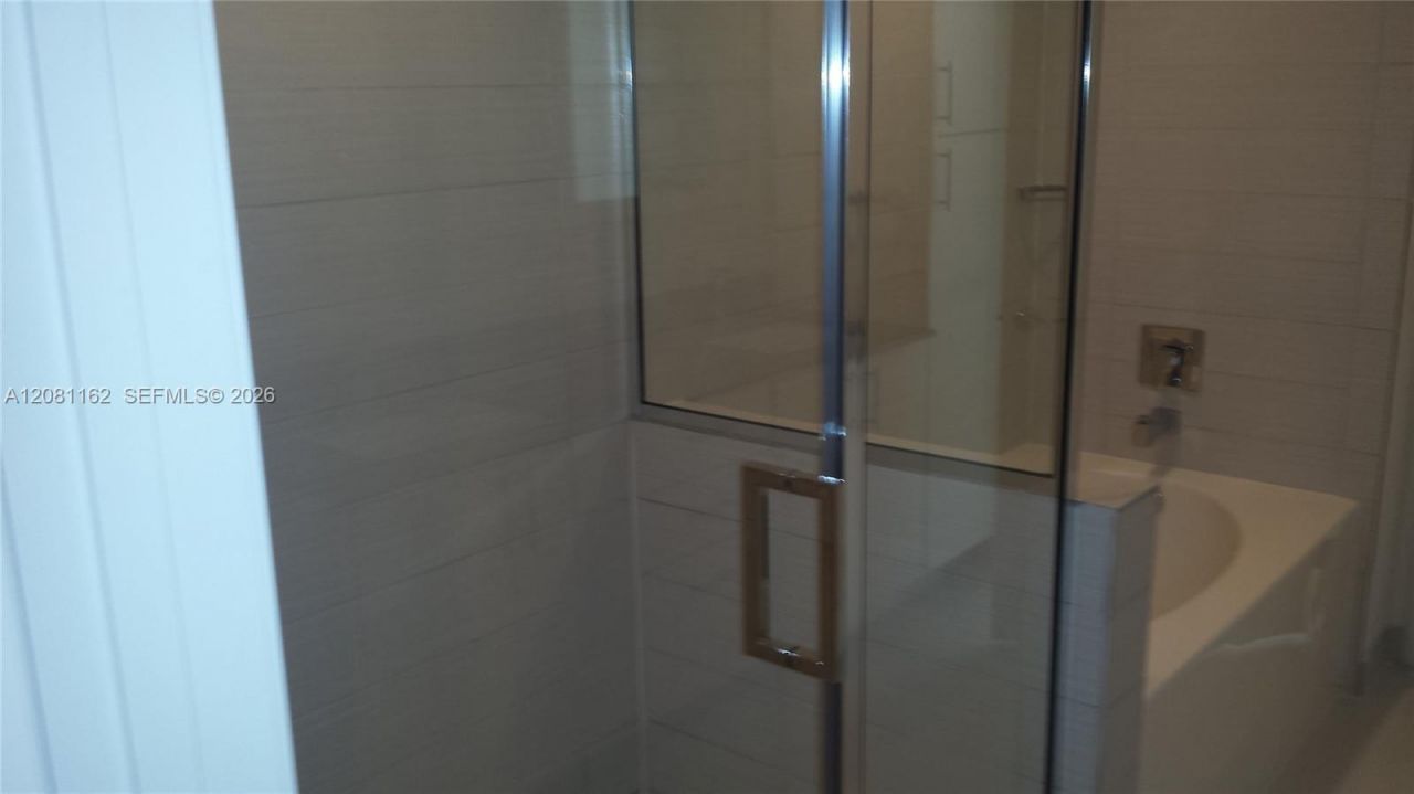 999 SW 1st Ave, Unit 2305, Miami, FL 33130 Photo