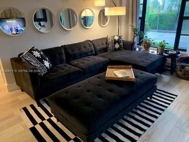 2 NE 44th St , Miami, FL 33137 Photo