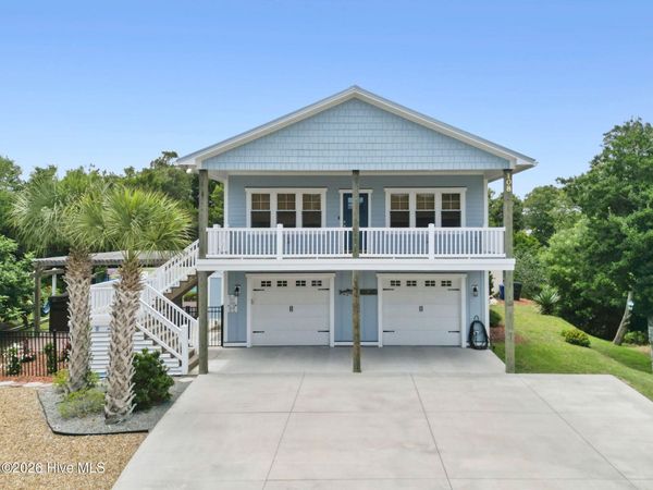 108 Dorothy Court, Emerald Isle, NC 28594