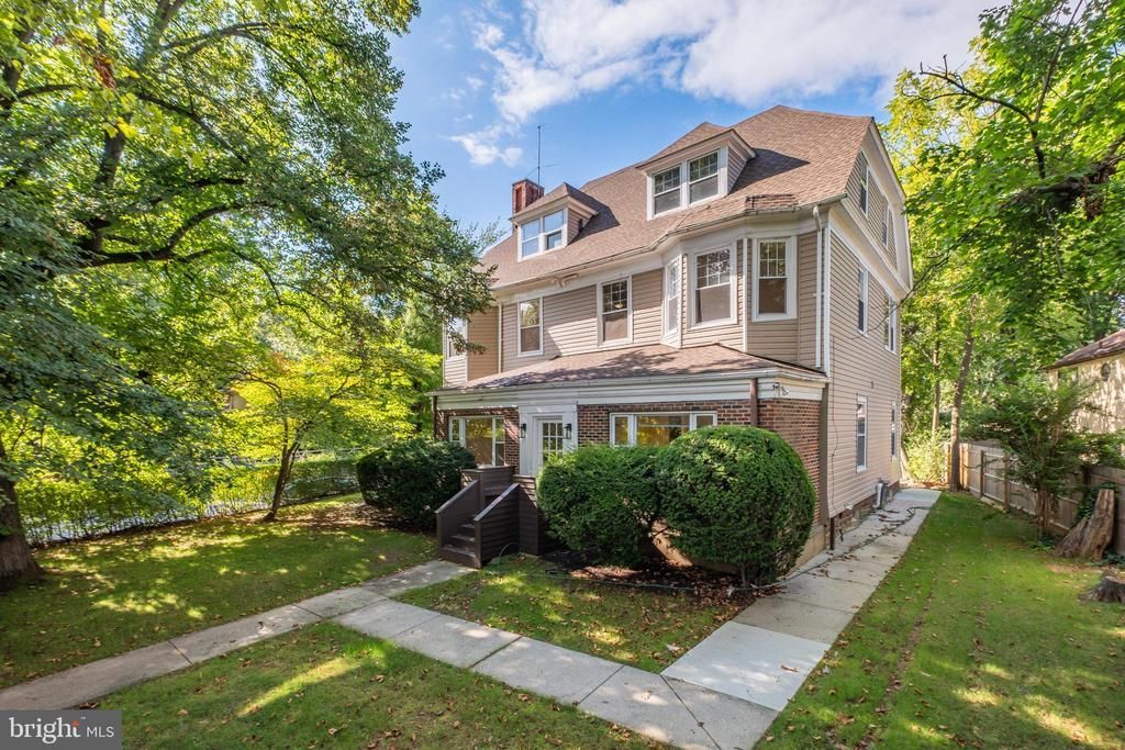 107 MONTGOMERY AVENUE, BALA CYNWYD, PA 19004