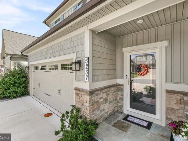 3237 THORNAPPLE DRIVE, FREDERICK, MD 21704