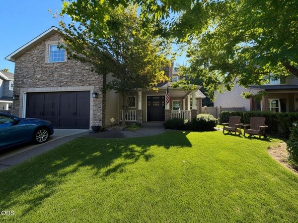 4573 Wolf Run Drive, Medford, OR 97504