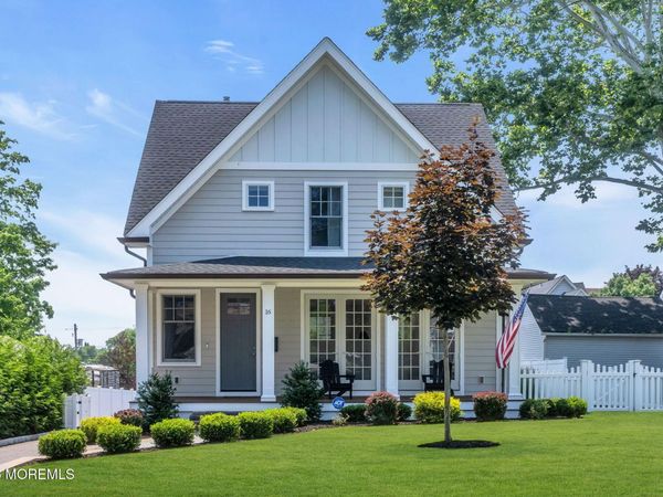 16 Storms Avenue, Park Ridge, NJ 07656