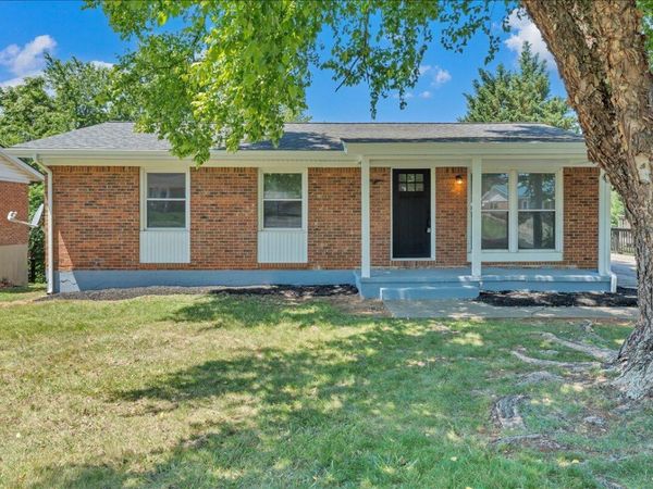 1072 Maywood DR , Vinton, VA 24179
