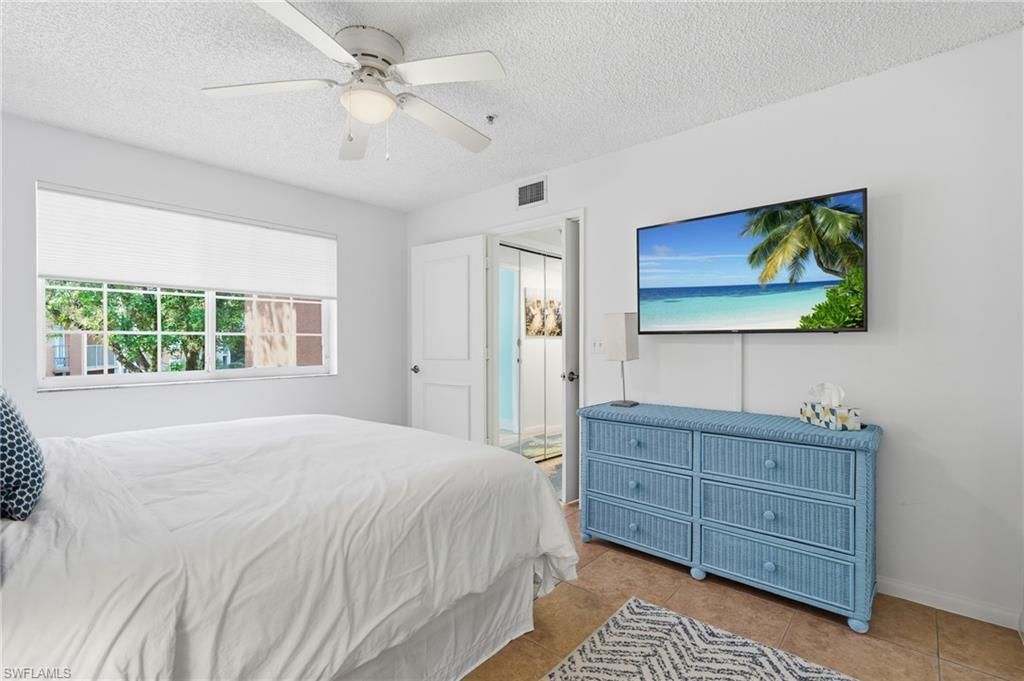 1270 Wildwood Lakes Blvd, Unit 208, Naples, FL 34104 Photo