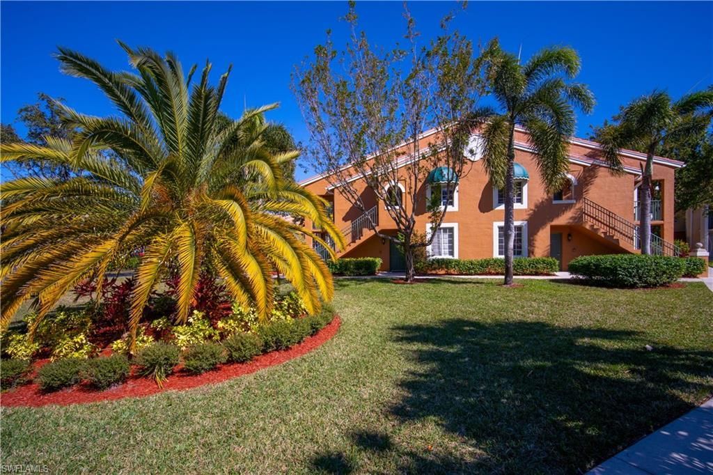 1270 Wildwood Lakes Blvd, Unit 208, Naples, FL 34104 Photo