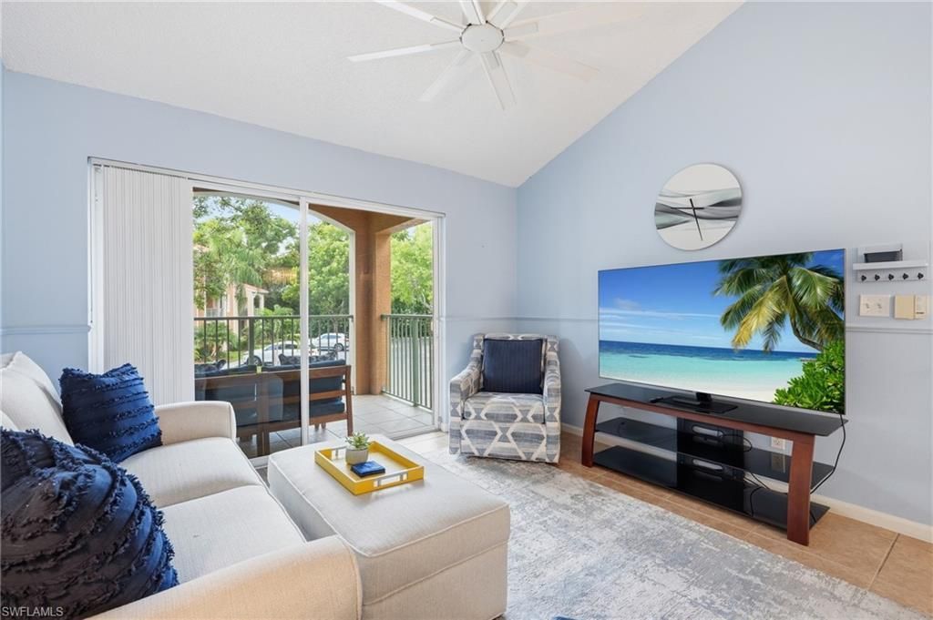 1270 Wildwood Lakes Blvd, Unit 208, Naples, FL 34104 Photo