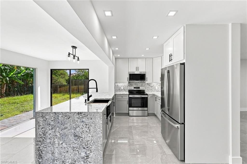 47 River Ct , Naples, FL 34110 Photo