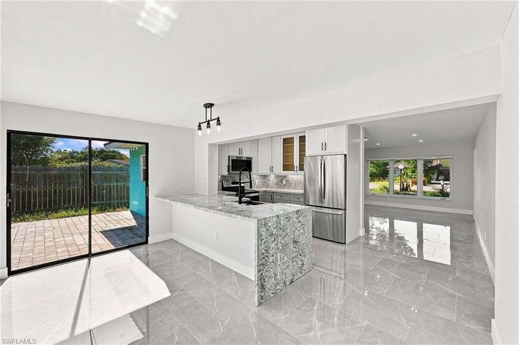 47 River Ct , Naples, FL 34110 Photo