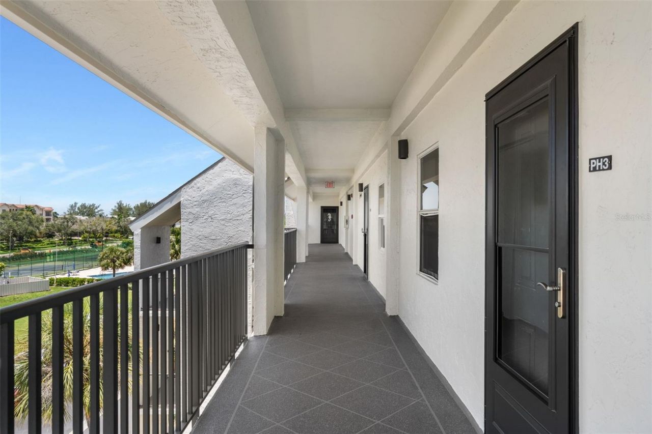 4800 Gulf Of Mexico Drive, Unit PH 3, Longboat Key, FL 34228 Photo