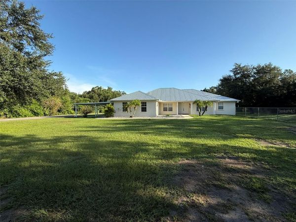 1978 WOOTEN ROAD , DOVER, FL 33527
