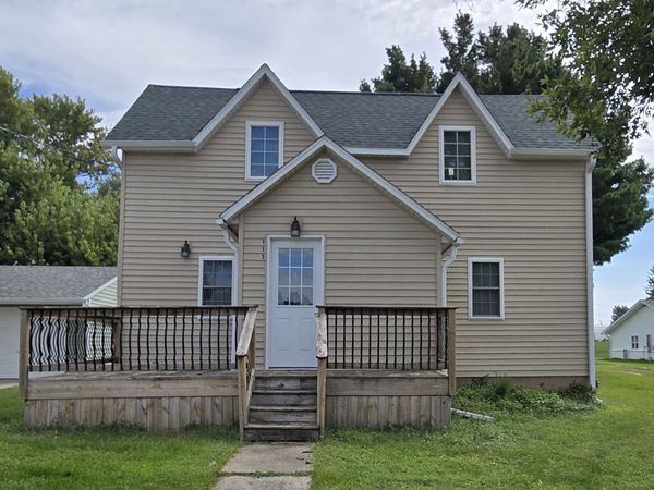 113 S Harrison Avenue , Baxter, IA 50028