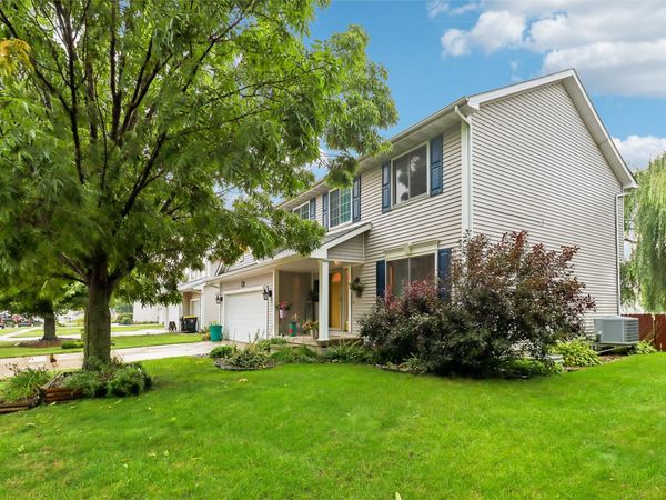 525 SE Prairie Creek Drive , Waukee, IA 50263